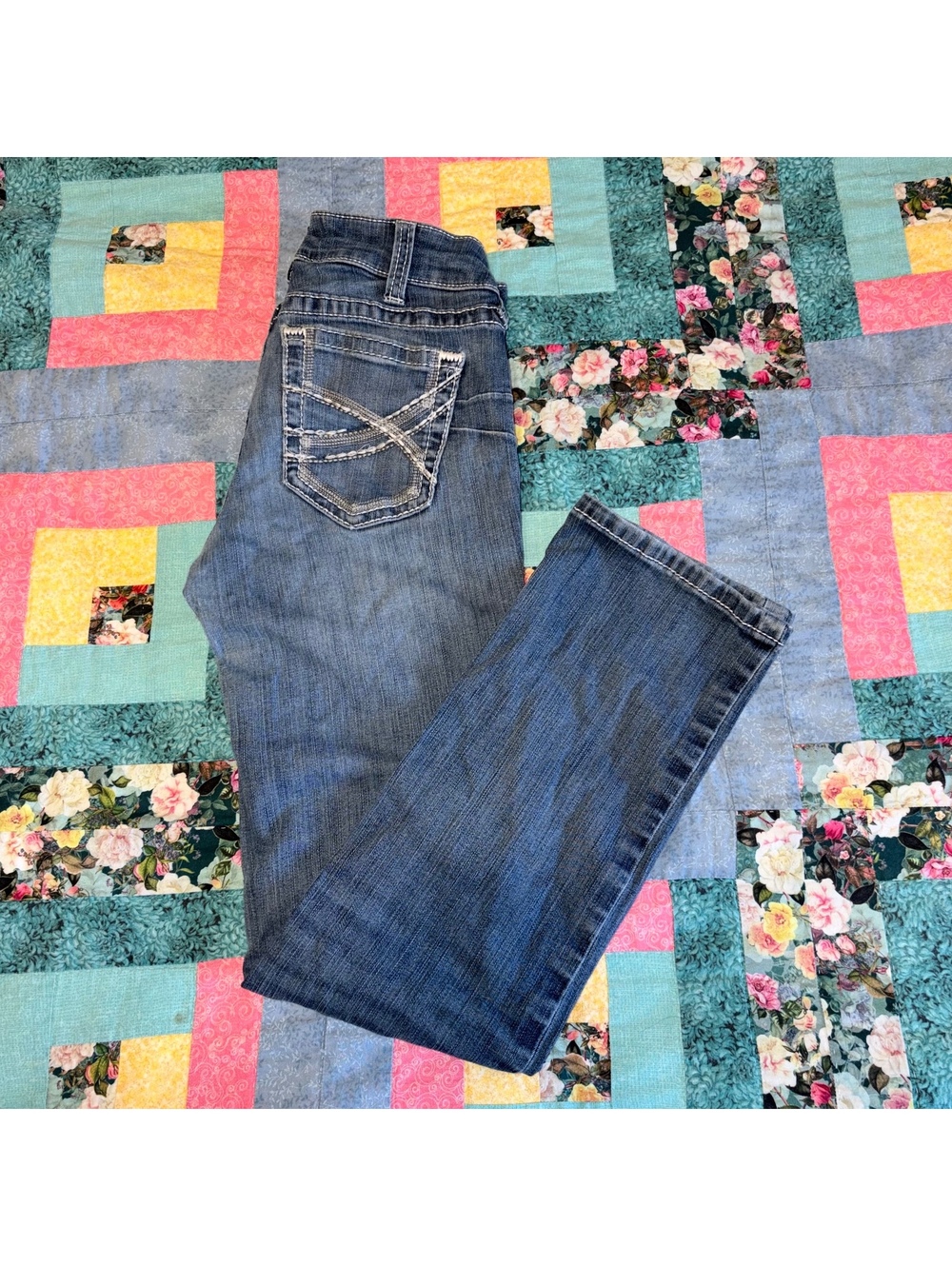 Ariat R.E.A.L. woman’s 29 Denim blue bootcut jeans size 29 Stylish